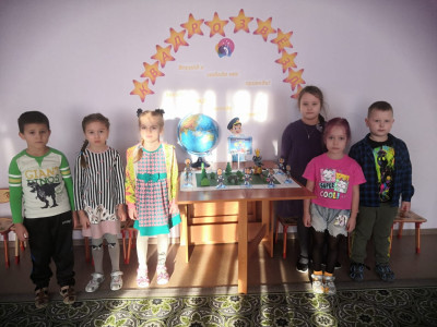 Детский сад № 241 ОАО "РЖД"  НАШ КВАДРОМИР "КВАДРОЗВЁЗДЫ"