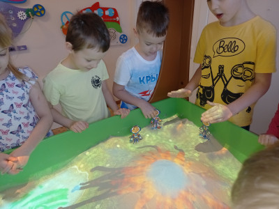 Пишем летопись КВАДРОМИРА.  Квадронавны на вулкане