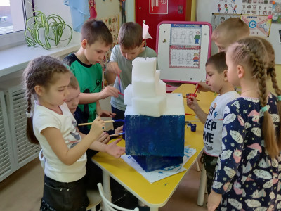 Продолжаем нашу квадролетопись!Заселение нашей земли Квадродобро животными!!! А ещё на нашу землю прилетит Квадродобролёт!!! Фантазируем, придумываем , делимся своими впечатлениями!