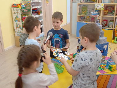Квадродобряки-спасатели дают интервью и рассказывают, как сохранить здоровье зубов 