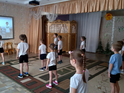 Жители планеты ДОБРОМИР не скучают: тренируют ловкость, логику включают