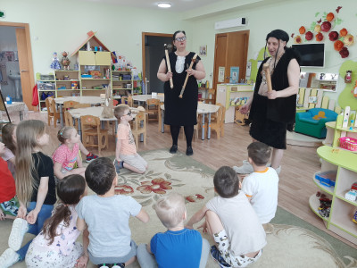 На Квадру прибыл древний человек!