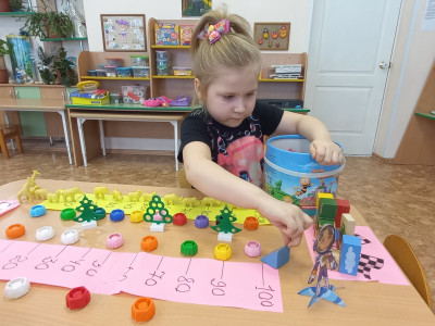 Продолжаем играть со своими квадронавтиками!