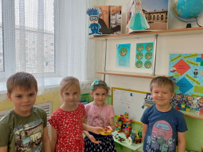 Квадродрузья благоустраивают свою землю!
