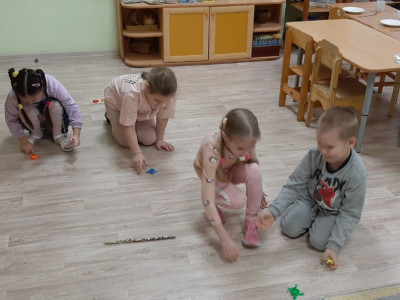 Озорные лягушата 