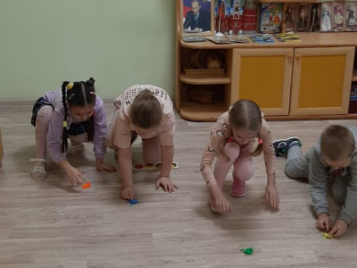 Озорные лягушата 