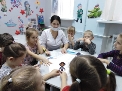 Весело играи и фантазируем
