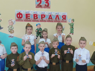 Отмечаем 23 февраля с нашими квадронавтами!