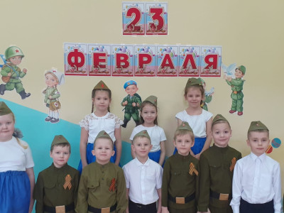 Отмечаем 23 февраля с нашими квадронавтами!