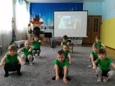 Детский сад 238 ОАО "РЖД" пгт Уруша - Ловкость и координация "В гости к королеве Иммунеле в королевство Энергии