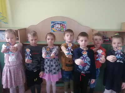 Гр.  "РОСИНКА" Детский сад №69 г. Брянск   "Мы вместе! Весело играем, фантазируем ,договариваемся"
