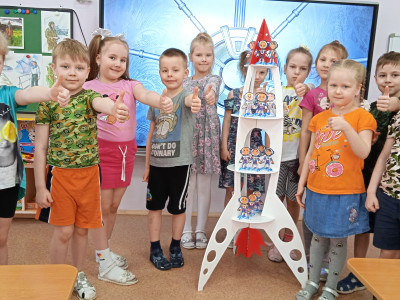 Группа "Золотой ключик", д/сад №57 ОАО "РЖД", г. Смоленск "Квадронавты ищут Землю. Продолжение квеста"