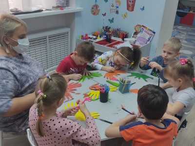 Мы конструируем, грим нашим квадродетям. 