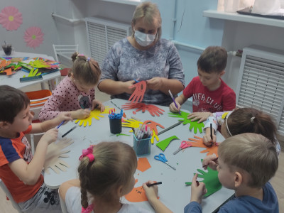 Мы конструируем, грим нашим квадродетям. 