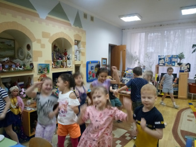 "КВАДРАФАНТА" готова к путешествиям по квадромиру! Детский сад N 96 , группа 7