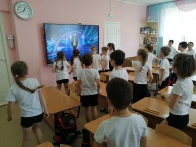 1 класс "Земляне". Разучивание танца