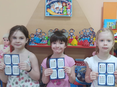 В гр."Незабудка" Д/с 48 г. Рязани состоялось знакомство с компетенциями квадронавтов. И выяснилось, что у нас очень общительные, ловкие, быстрые, креативные, эмоциональные, внимательные и честные ребята! Многие уже получили заслуженные наклейки! 