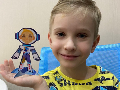 1 шаг: Знакомство с Кубом! 2 шаг: Семейный квест "Секретная сборка квадронавта" 3 шаг: Наши дружные квадронавты 4 шаг: Земля будущего.