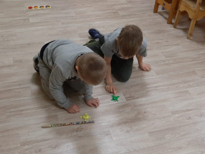 Озорные лягушата 